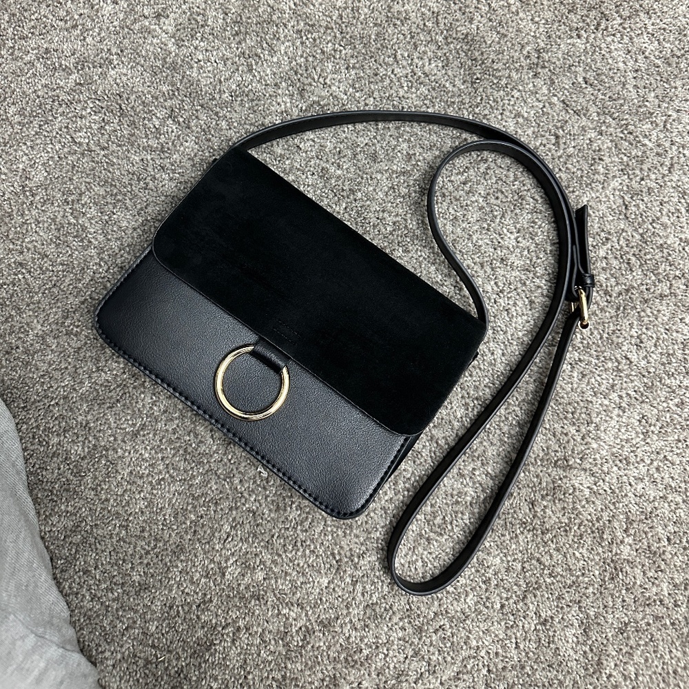 Crossbody bag